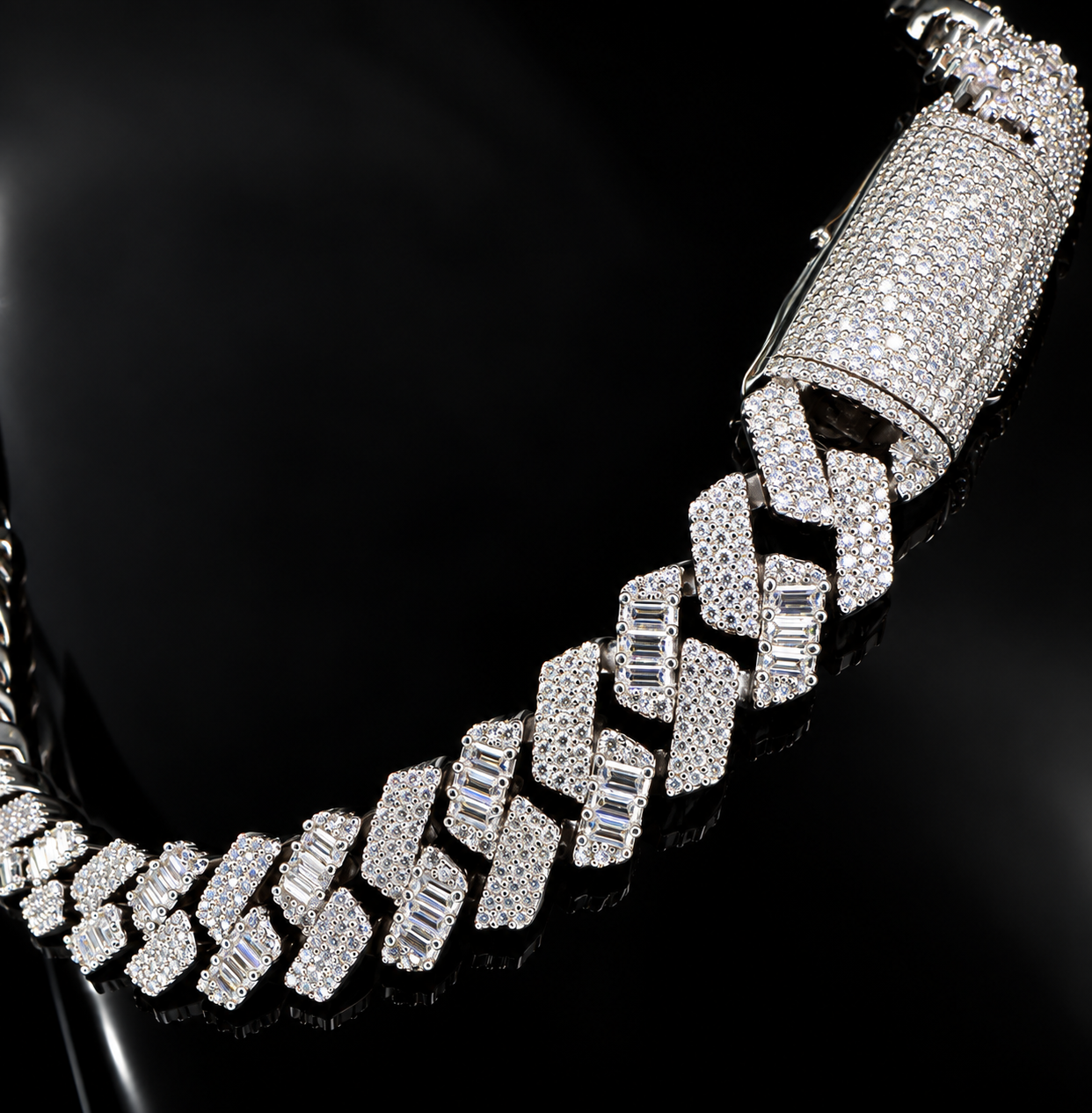 15mm Baguette Moissanite Cuban Link Chain – 925 Sterling Silver (2)